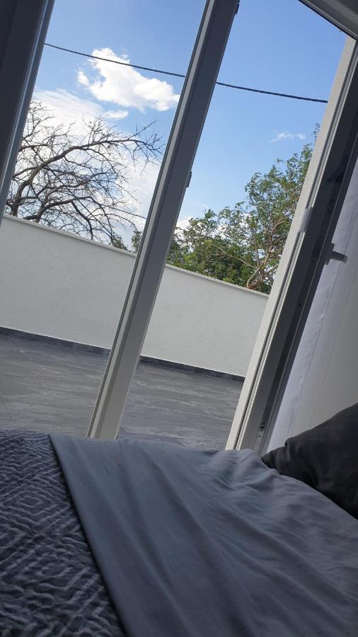 Izzy 2 Appartement Senj  Buitenkant foto