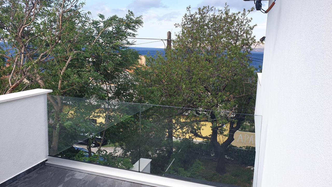 Izzy 2 Appartement Senj  Buitenkant foto